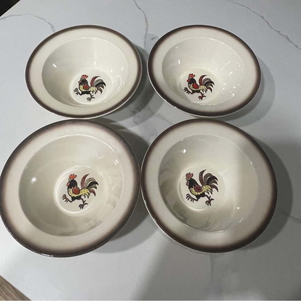Four Vintage Metlox Poppytrail  7in. Ceramic. Excellent Condition